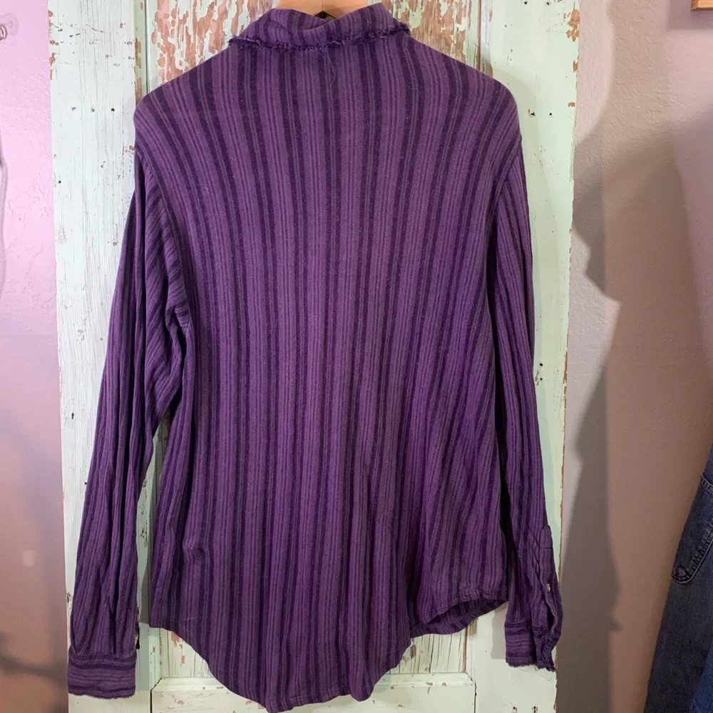 Women’s Free People beach purple striped button-up shirt - Picture 2 of 6